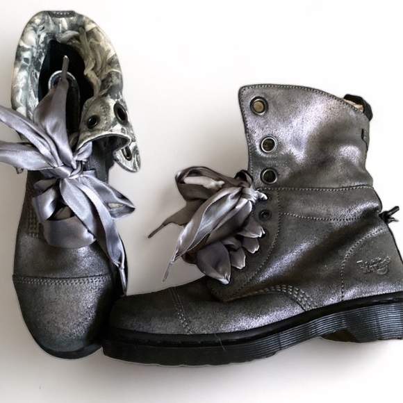 Dr. Martens Shoes - Dr. Marten Aimilie Triumph Combat Boot Pewter Sz 8